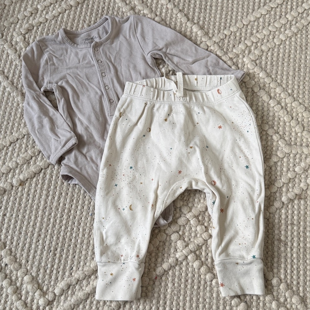 Pehr Organic Cotton Celestial Baby Jogger + Gray Bodysuit